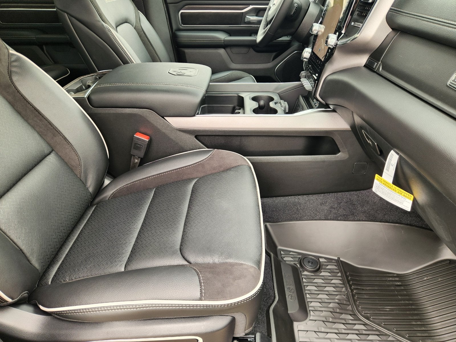 2027 RAM Ram 1500 RAM 1500 LARAMIE CREW CAB 4X4 5'7' BOX