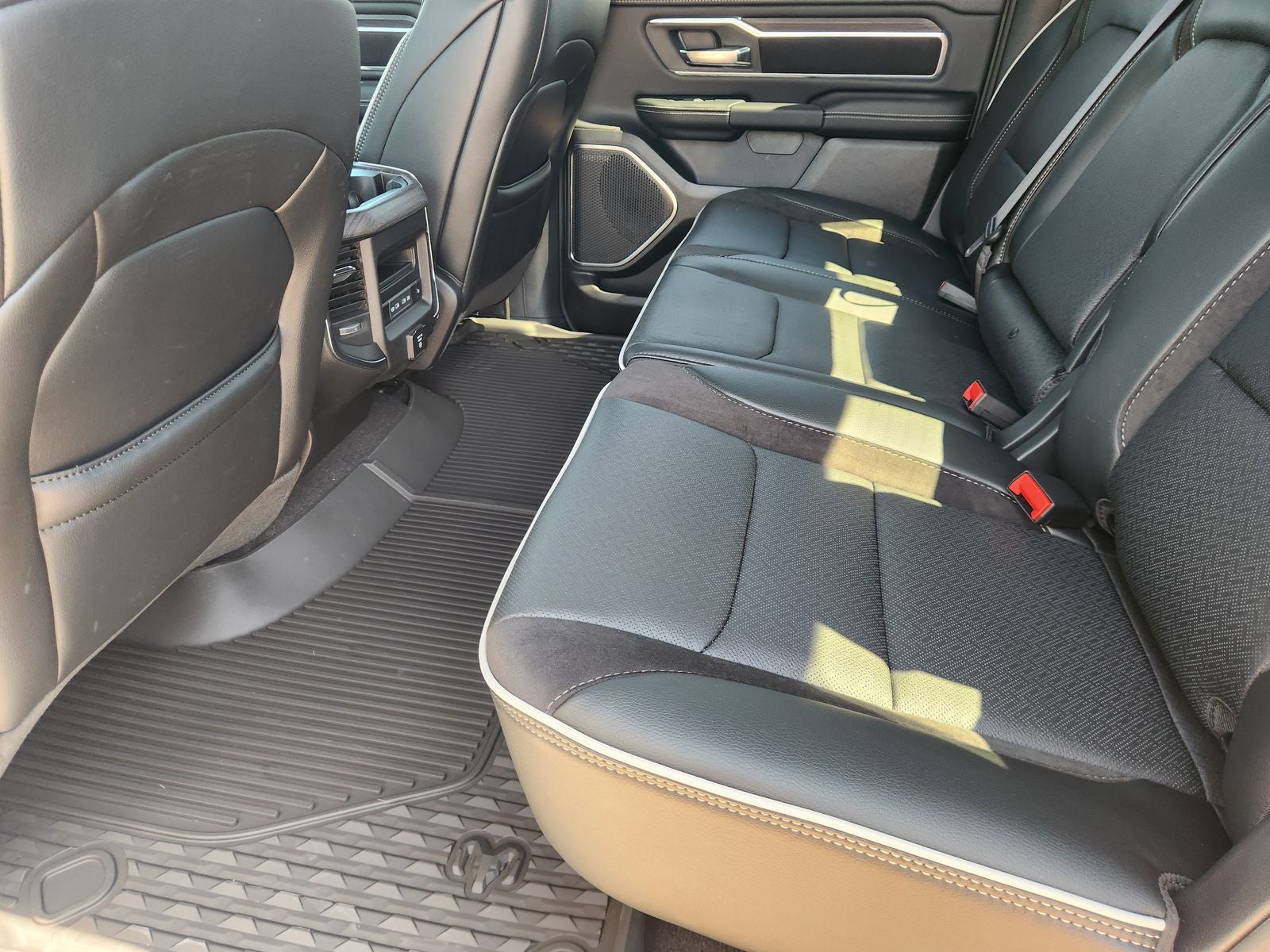 2027 RAM Ram 1500 RAM 1500 LARAMIE CREW CAB 4X4 5'7' BOX