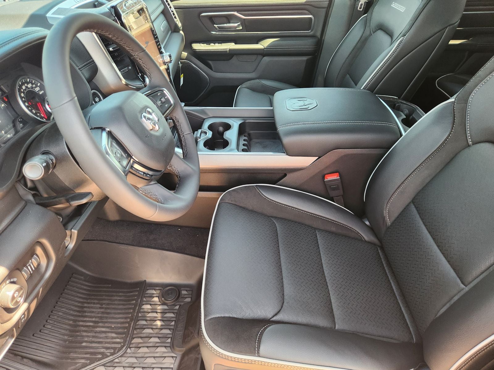 2027 RAM Ram 1500 RAM 1500 LARAMIE CREW CAB 4X4 5'7' BOX