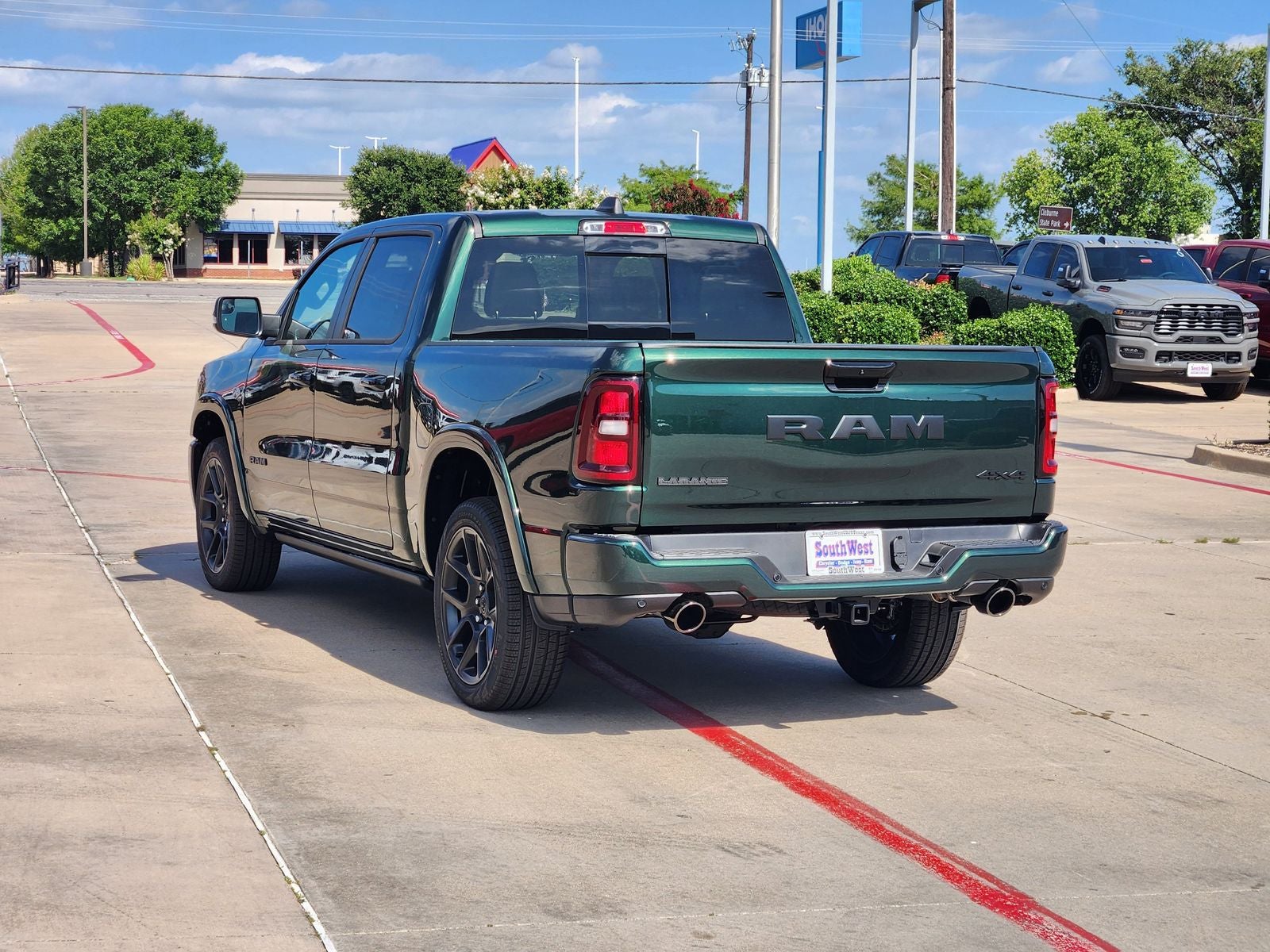 2026 RAM Ram 1500 RAM 1500 LARAMIE CREW CAB 4X4 5'7' BOX