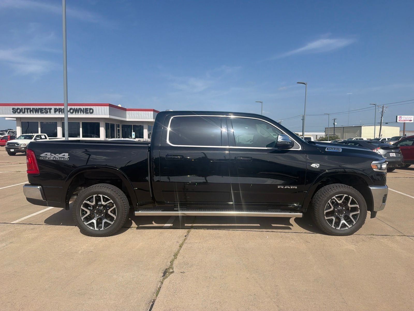 2026 RAM Ram 1500 Laramie Crew Cab 4x4 5'7' Box