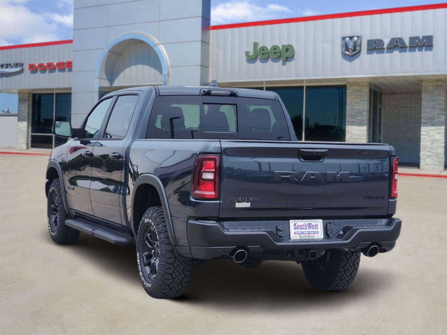 2027 RAM Ram 1500 RAM 1500 REBEL CREW CAB 4X4 5'7' BOX