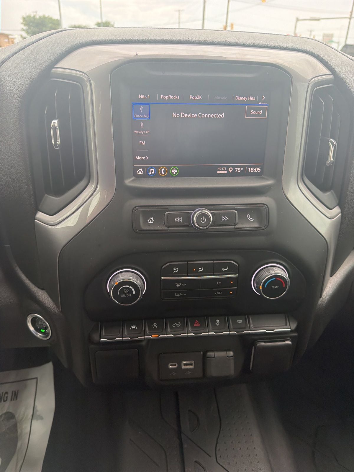 2023 Chevrolet Silverado 1500 2WD Crew Cab Short Bed Custom