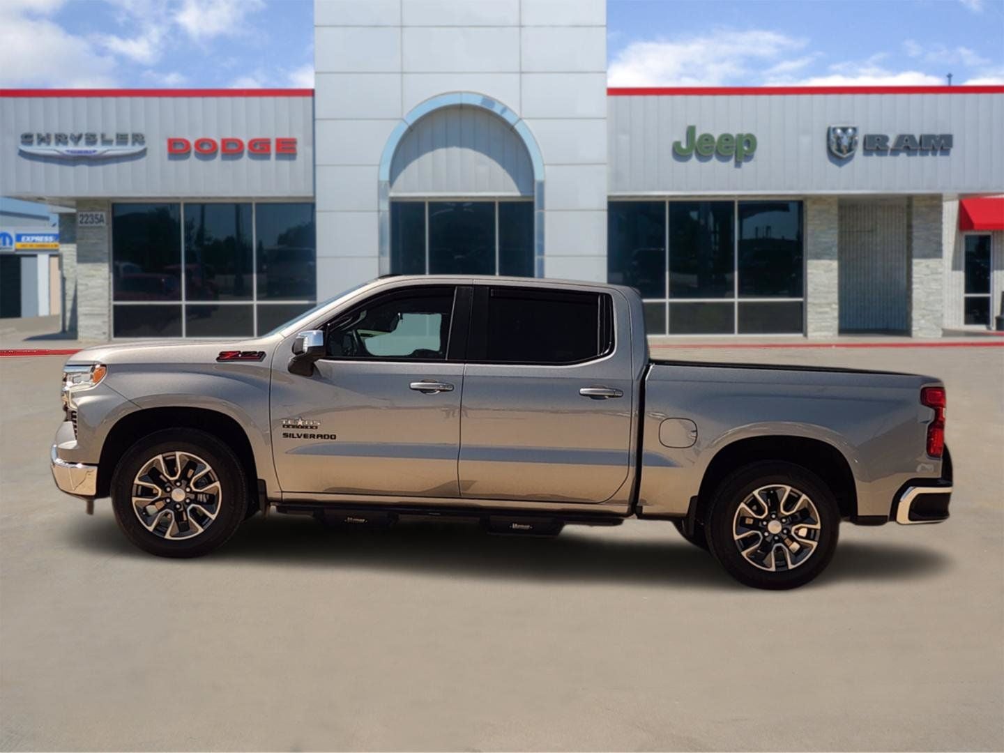 2025 Chevrolet Silverado 1500 4WD Crew Cab Standard Bed LT