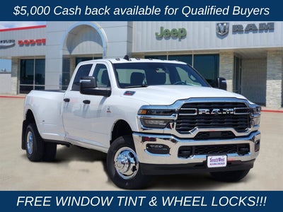 2026 RAM Ram 2500 RAM 2500 BLACK EXPRESS CREW CAB 4X4 6'4' BOX