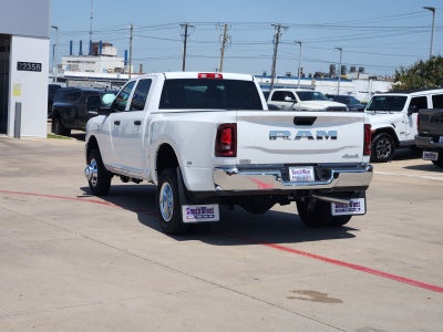 2026 RAM Ram 2500 RAM 2500 BLACK EXPRESS CREW CAB 4X4 6'4' BOX