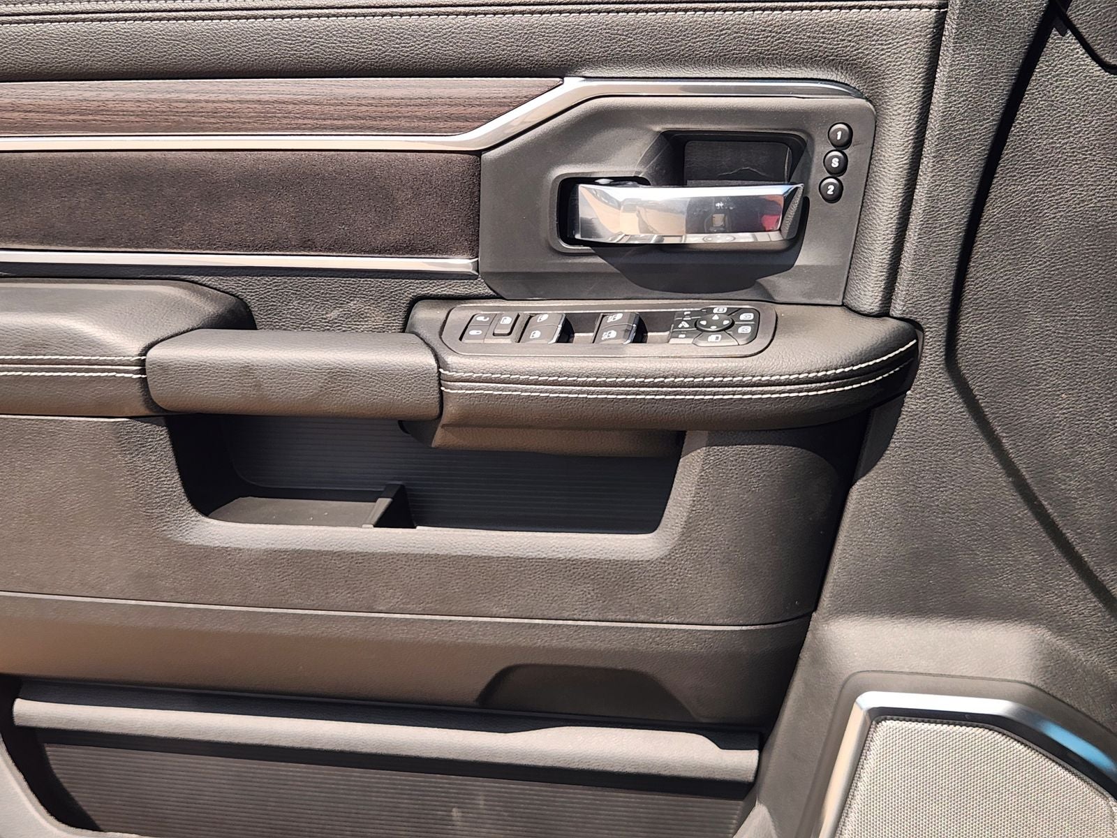 2027 RAM Ram 2500 Laramie
