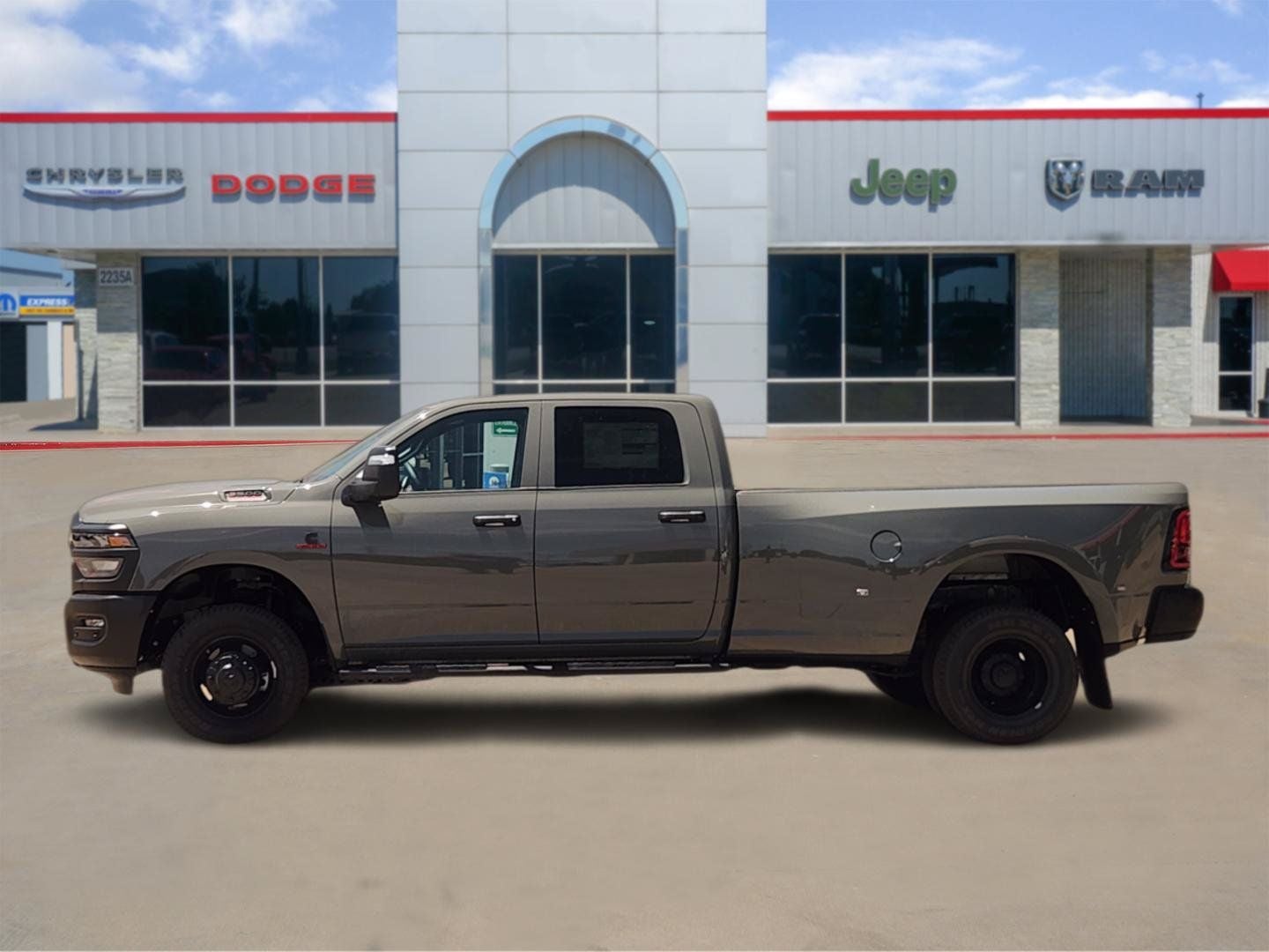 2026 RAM Ram 3500 RAM 3500 TRADESMAN CREW CAB 4X4 8' BOX