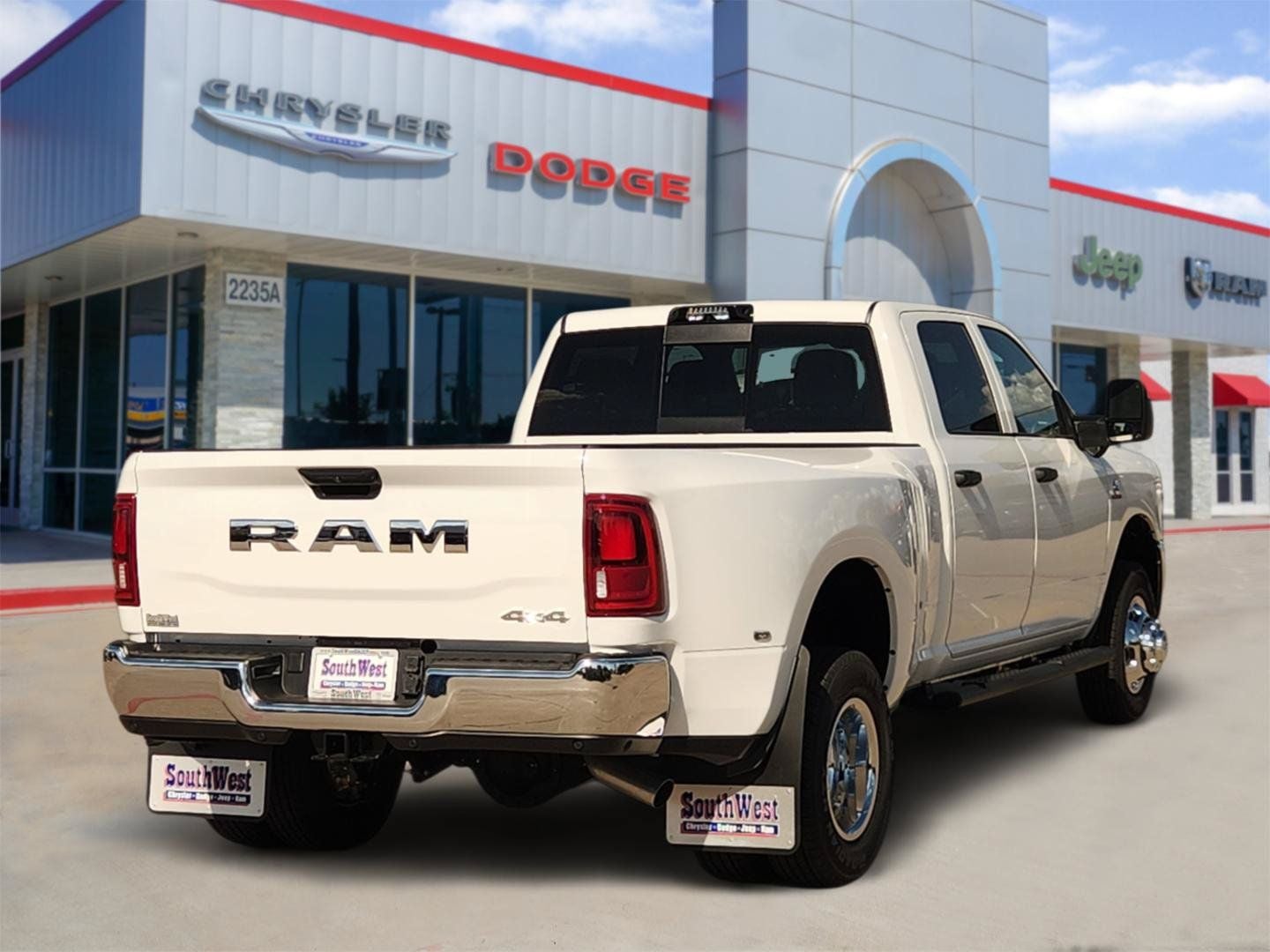 2027 RAM Ram 3500 RAM 3500 TRADESMAN CREW CAB 4X4 8' BOX