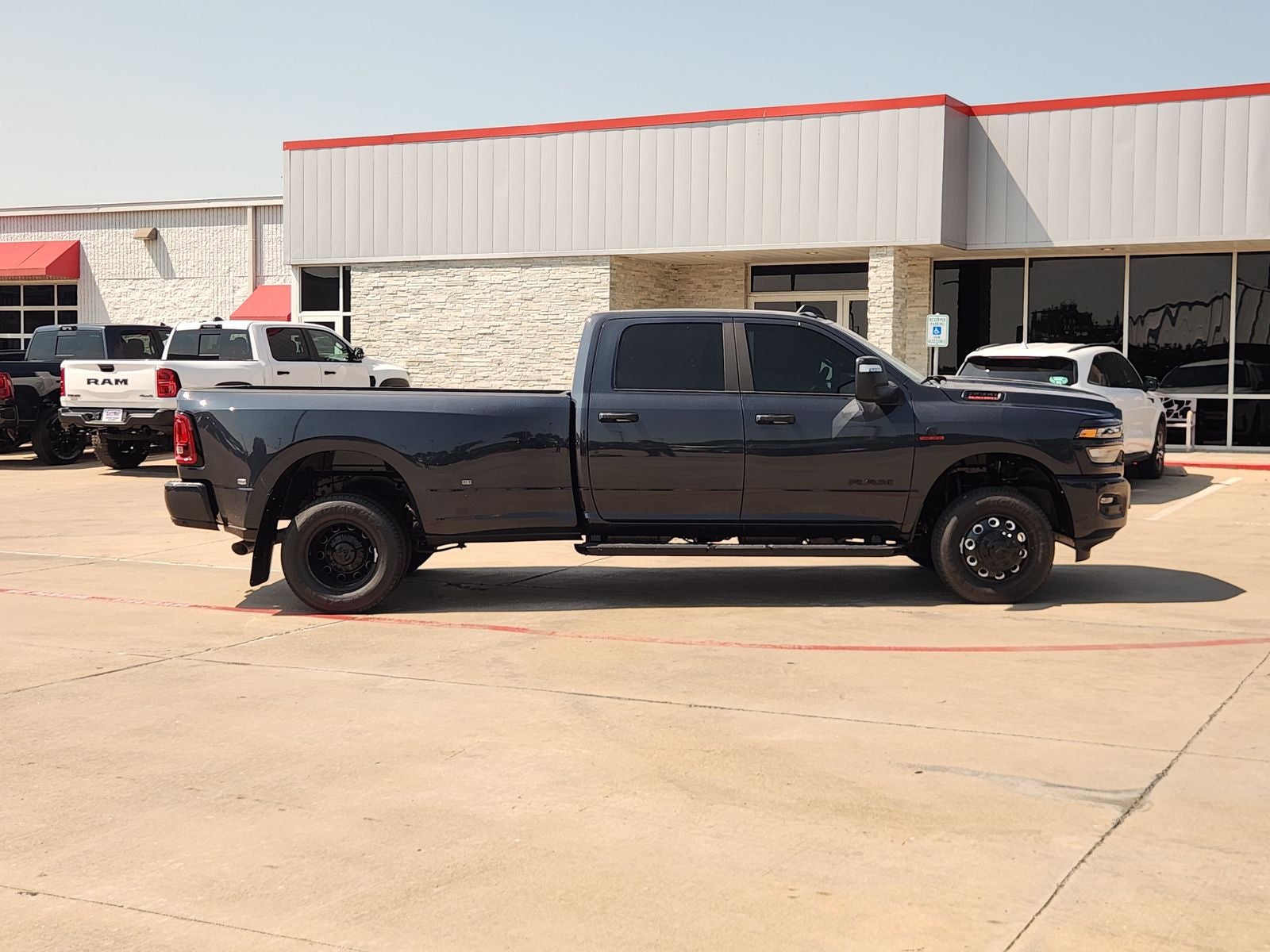 2026 RAM Ram 3500 RAM 3500 LONE STAR CREW CAB 4X4 8' BOX