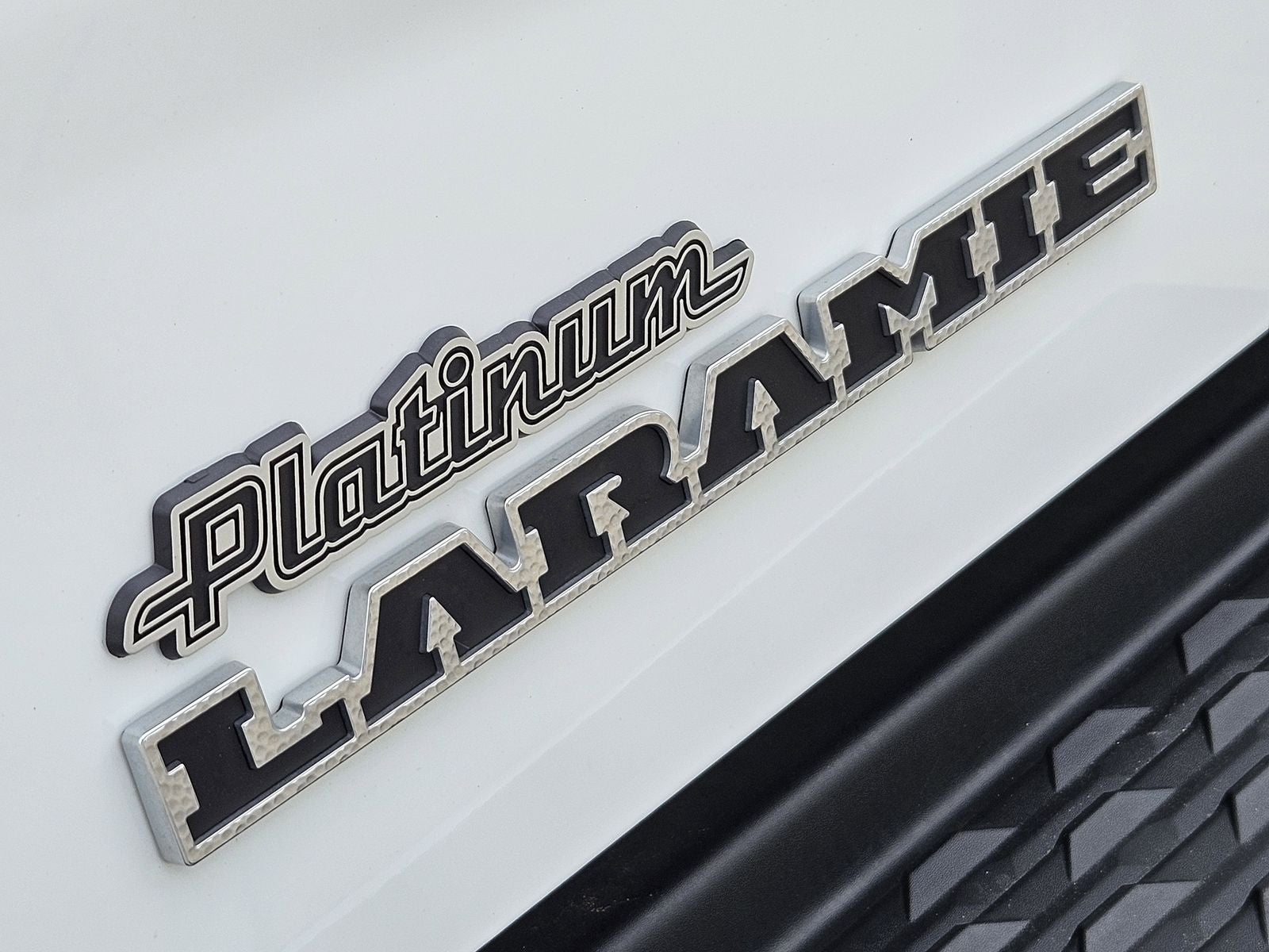 2024 RAM Ram 3500 Laramie Mega Cab 4x4 6'4' Box