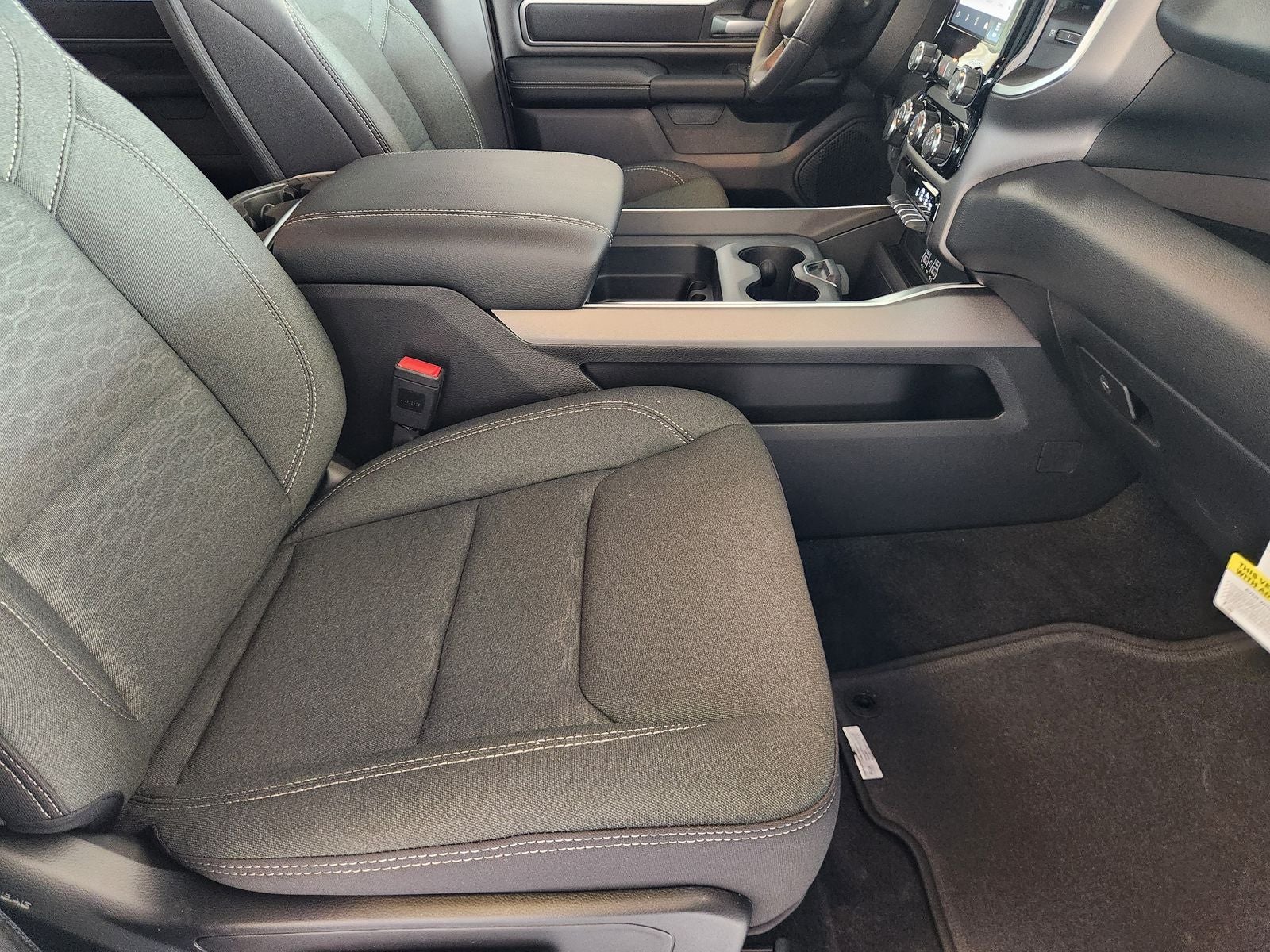 2026 RAM Ram 1500 RAM 1500 LONE STAR CREW CAB 4X2 5'7' BOX