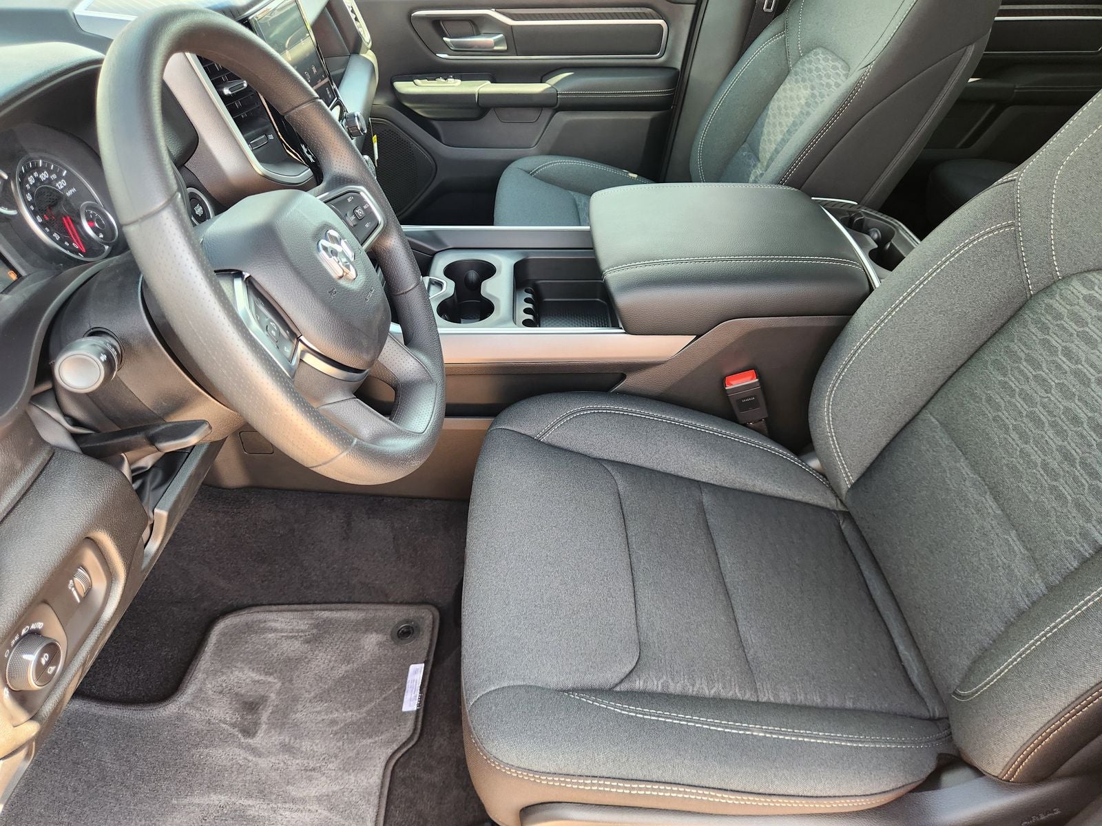2026 RAM Ram 1500 RAM 1500 LONE STAR CREW CAB 4X2 5'7' BOX