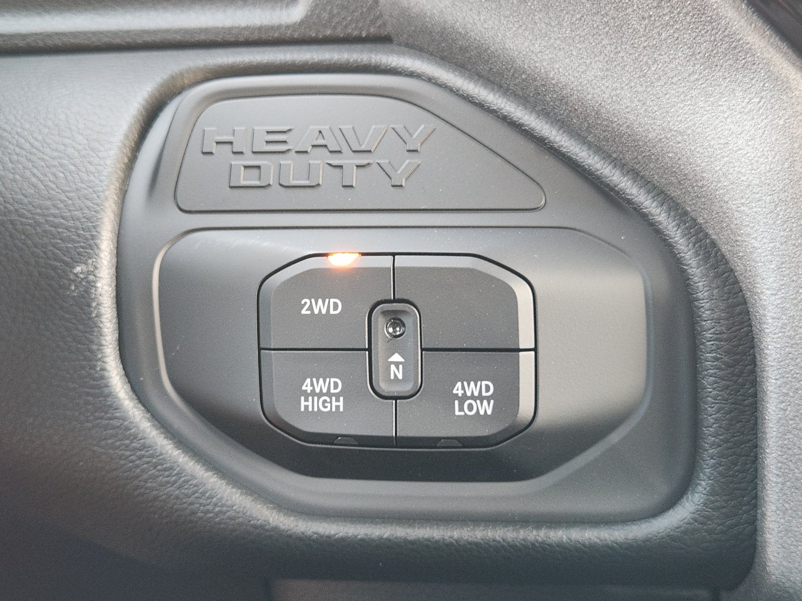 2027 RAM Ram 2500 RAM 2500 BLACK EXPRESS CREW CAB 4X4 6'4' BOX