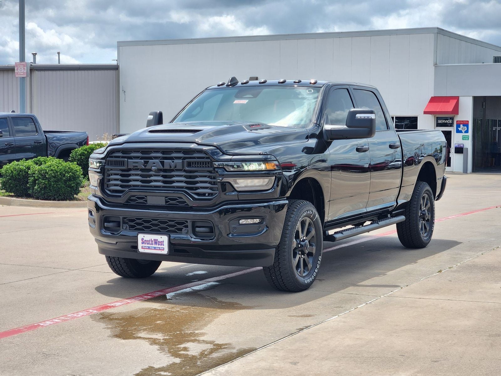 2026 RAM Ram 2500 RAM 2500 BLACK EXPRESS CREW CAB 4X4 6'4' BOX