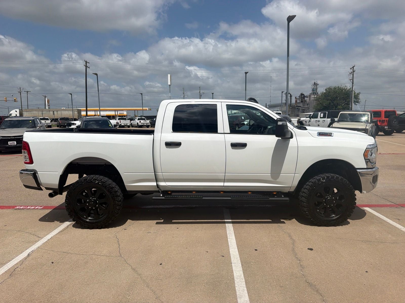 2024 RAM Ram 2500 Tradesman Crew Cab 4x4 6'4' Box