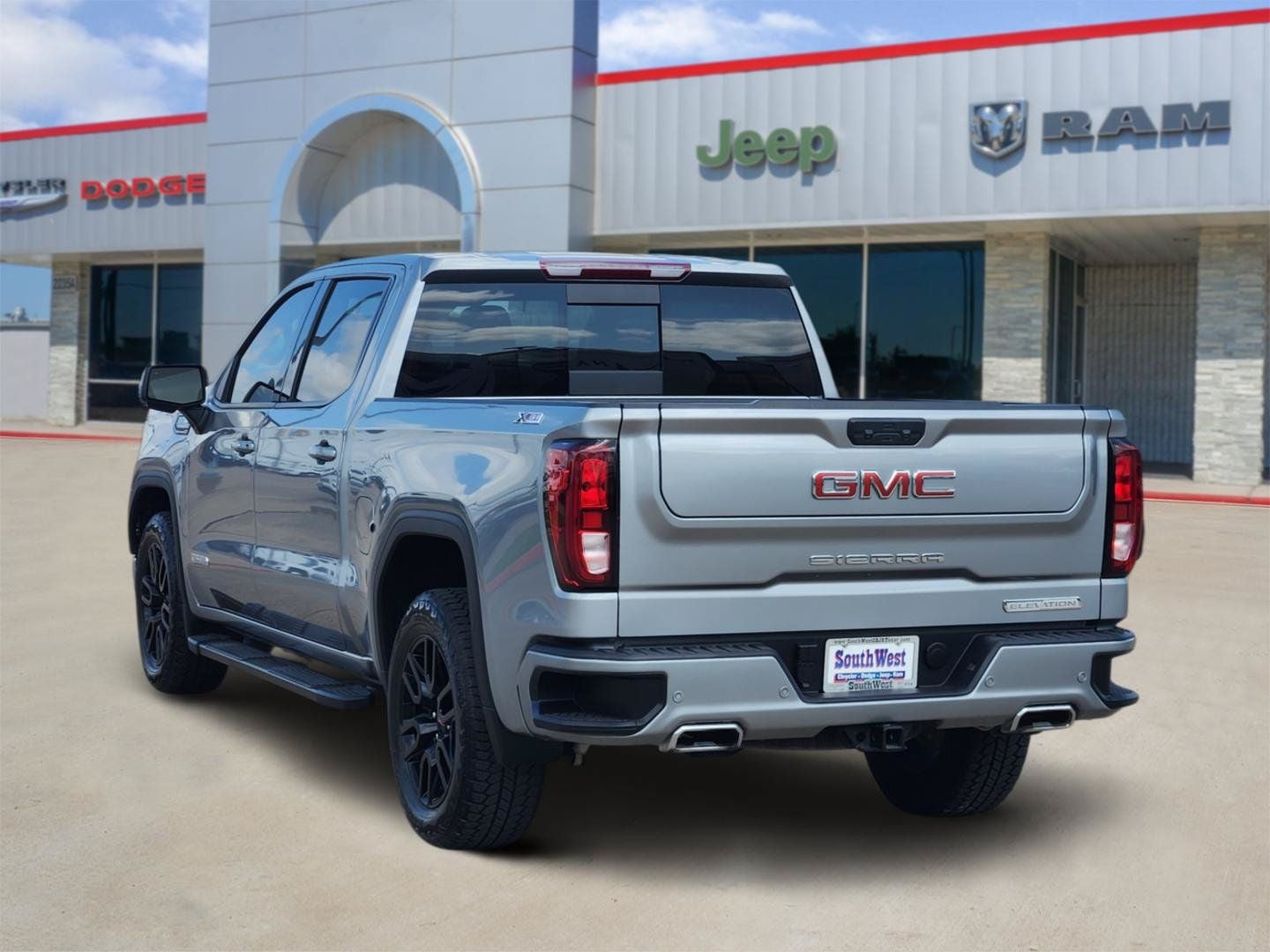 2025 GMC Sierra 1500 4WD Crew Cab Short Box Elevation with 3SB