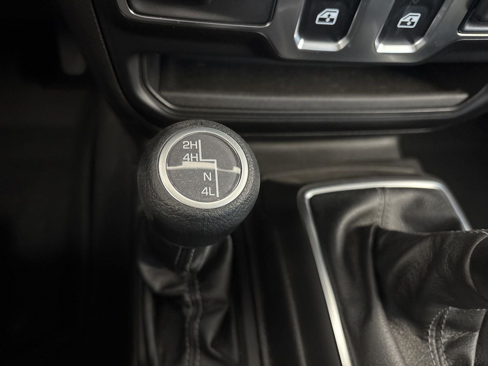 2025 Jeep Wrangler 2-Door Sport 4x4