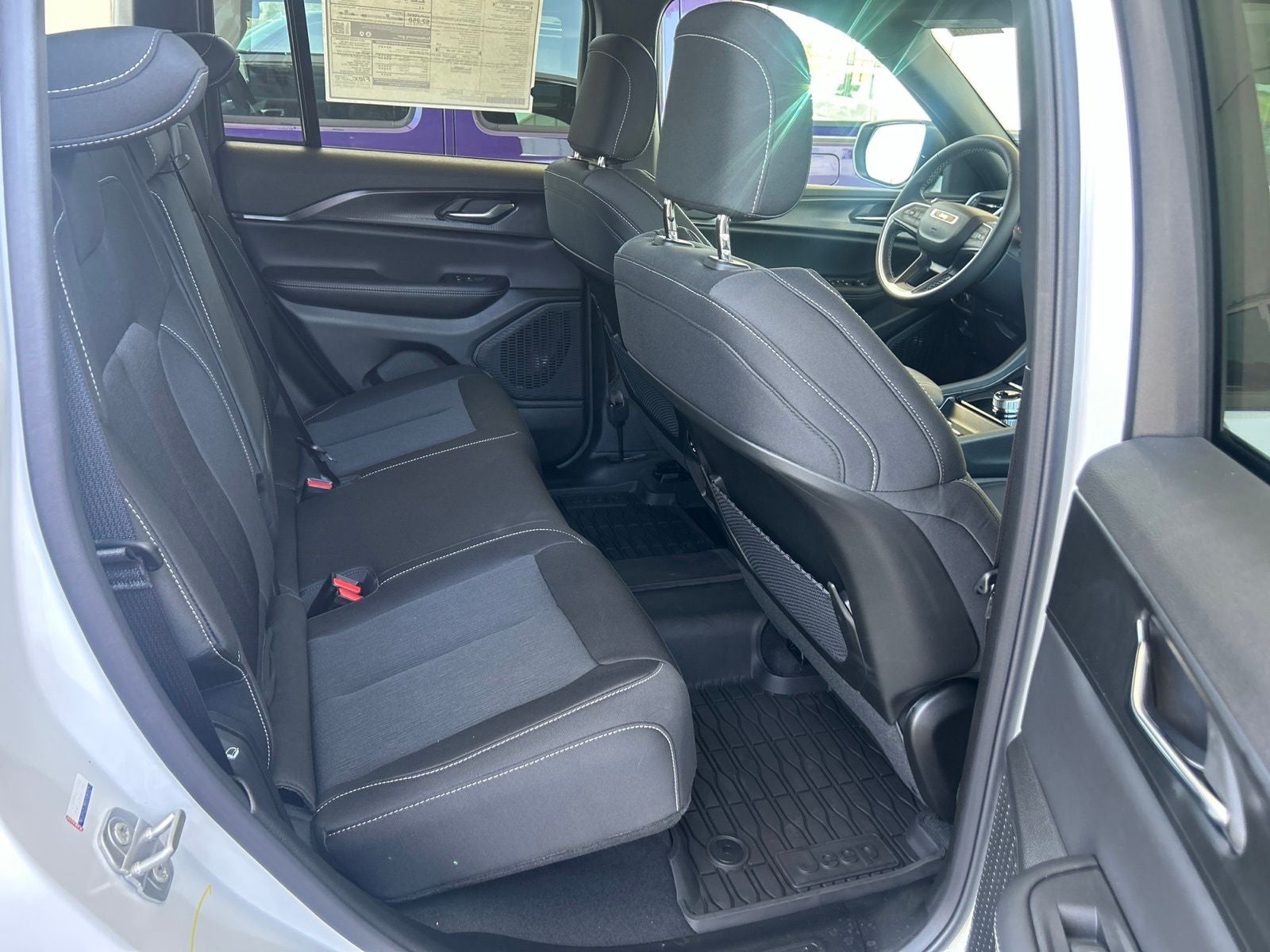 2026 Jeep Grand Cherokee GRAND CHEROKEE LAREDO 4X2