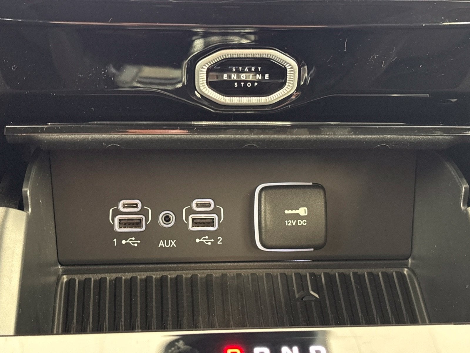 2027 Jeep Grand Cherokee Laredo Altitude