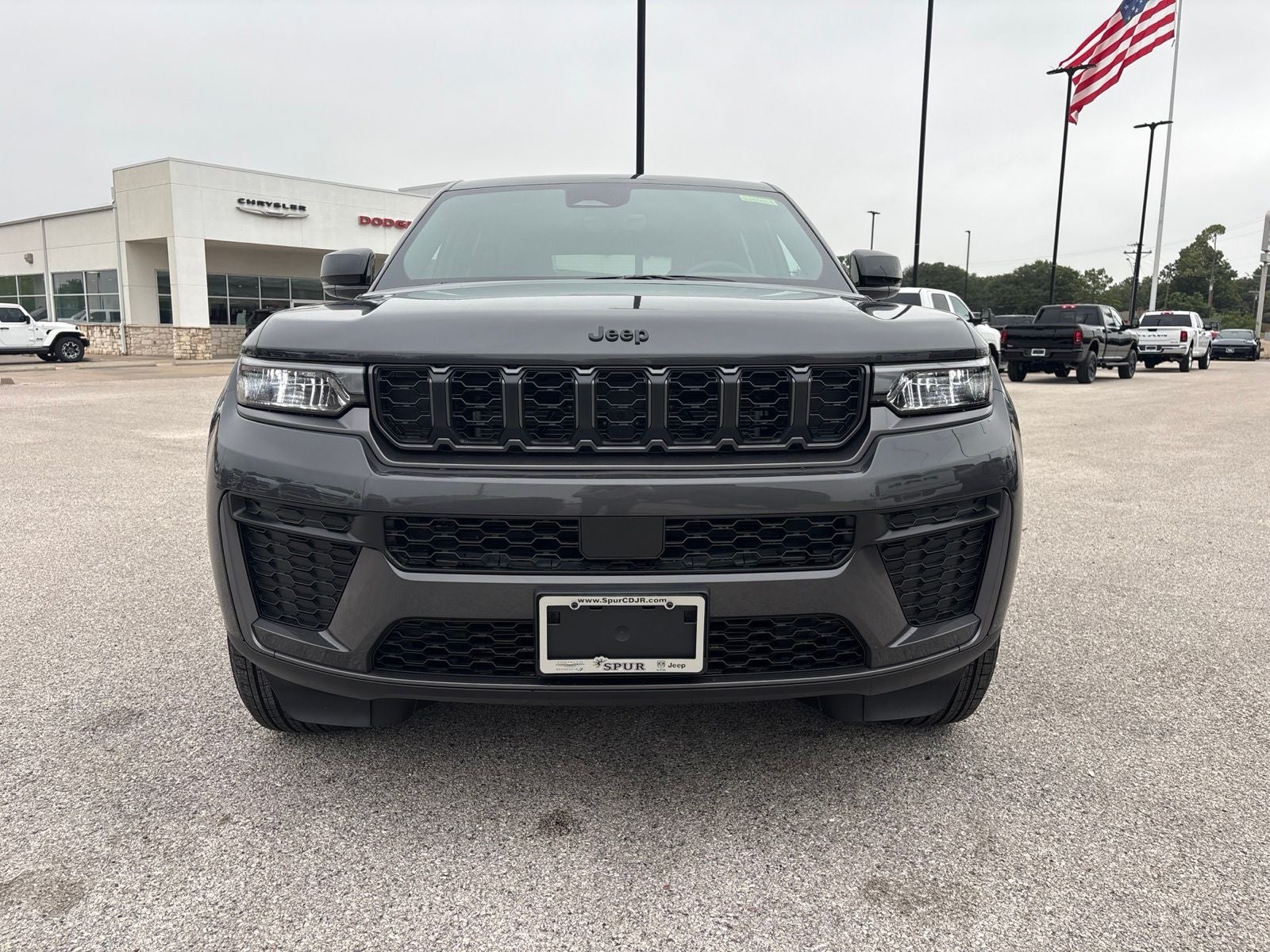 2026 Jeep Grand Cherokee GRAND CHEROKEE LAREDO ALTITUDE 4X2
