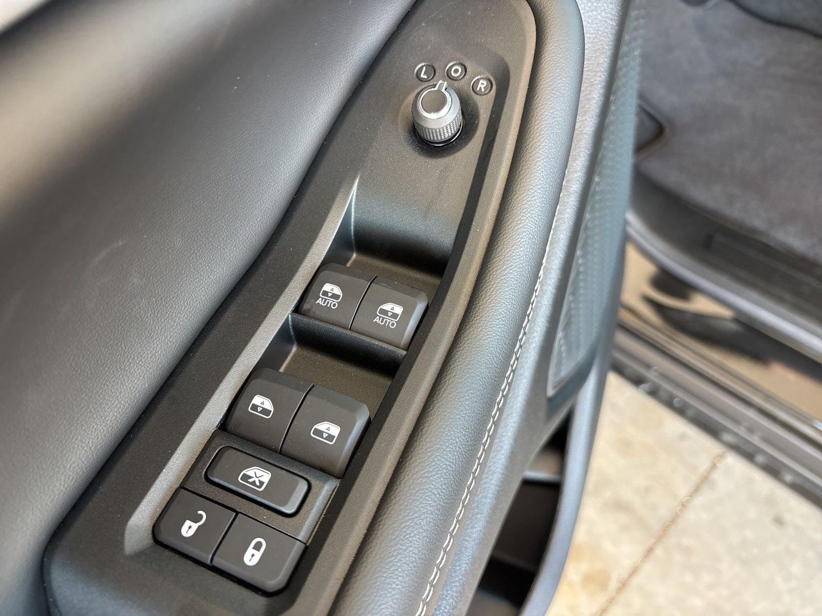 2026 Jeep Grand Cherokee GRAND CHEROKEE LAREDO ALTITUDE 4X2