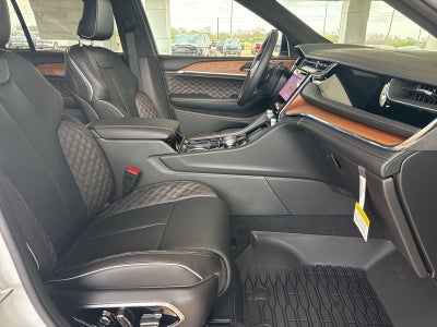 2025 Jeep Grand Cherokee GRAND CHEROKEE SUMMIT RESERVE 4X4