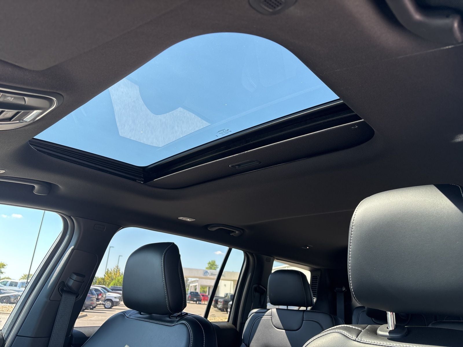 2025 Jeep Grand Cherokee L GRAND CHEROKEE L ALTITUDE X 4X2