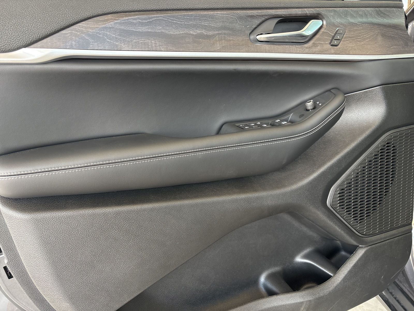 2025 Jeep Grand Cherokee L GRAND CHEROKEE L LIMITED 4X2