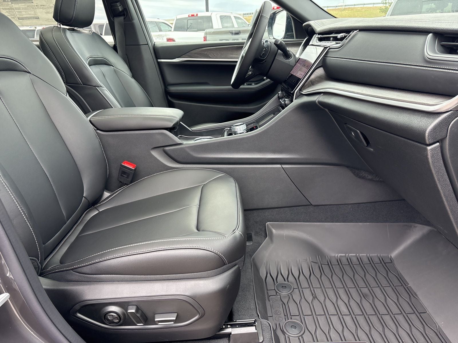 2025 Jeep Grand Cherokee L GRAND CHEROKEE L LIMITED 4X4