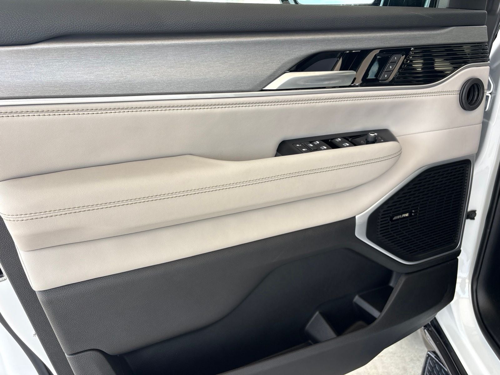 2026 Jeep Grand Wagoneer GRAND WAGONEER 4X2
