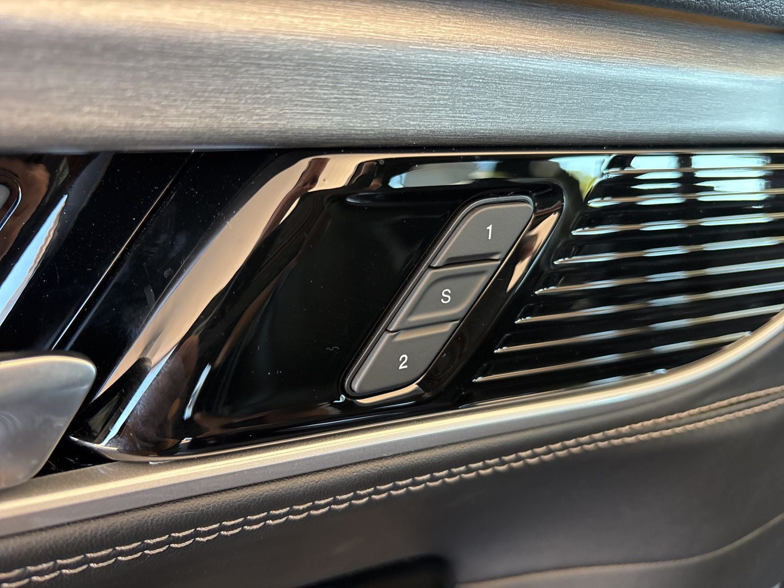 2026 Jeep Grand Wagoneer GRAND WAGONEER UPLAND 4X4