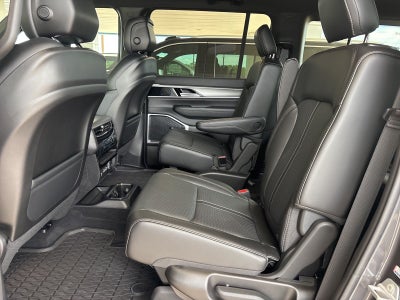2026 Jeep Grand Wagoneer GRAND WAGONEER UPLAND 4X4