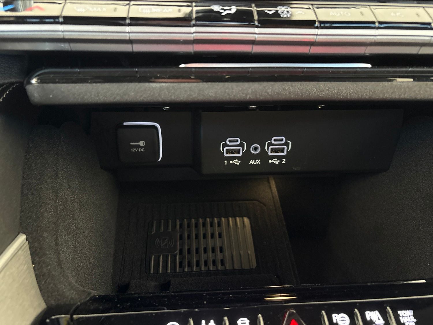 2026 Jeep Grand Wagoneer GRAND WAGONEER UPLAND 4X4