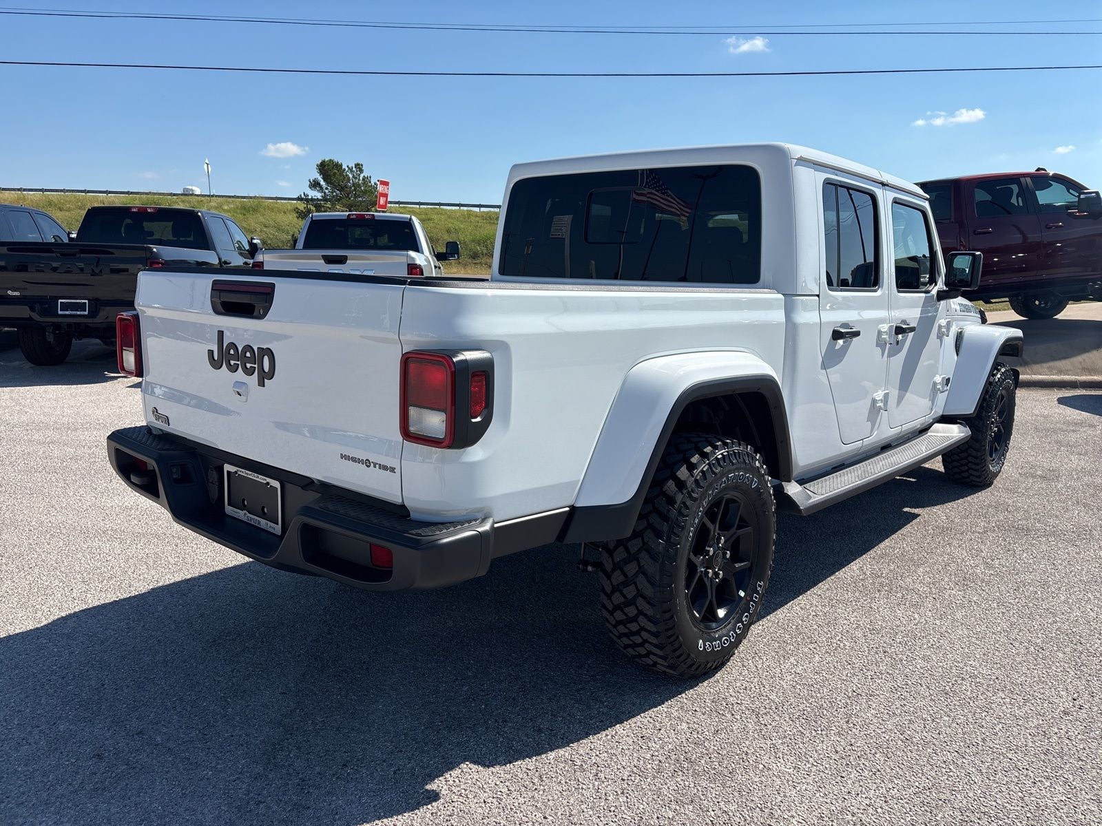 2025 Jeep Gladiator GLADIATOR HIGH TIDE 4X4
