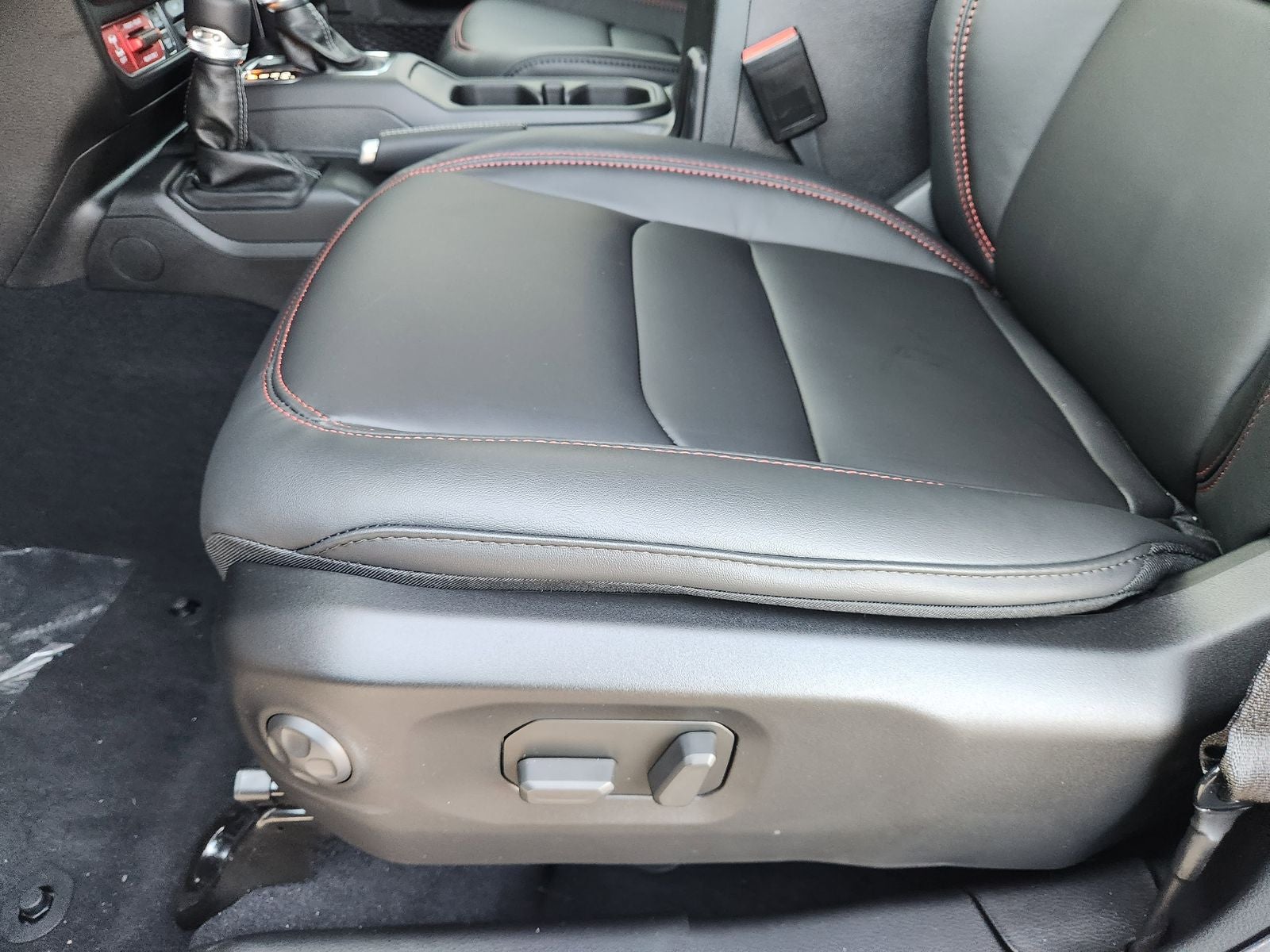 2025 Jeep Gladiator GLADIATOR RUBICON X 4X4