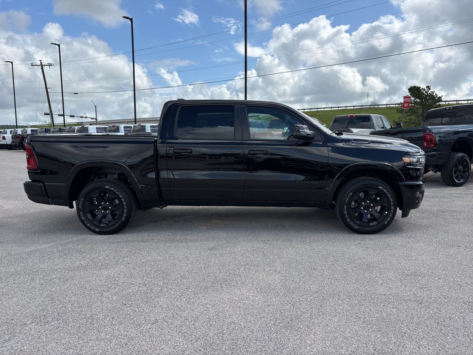 2026 RAM Ram 1500 RAM 1500 LONE STAR CREW CAB 4X2 5'7' BOX