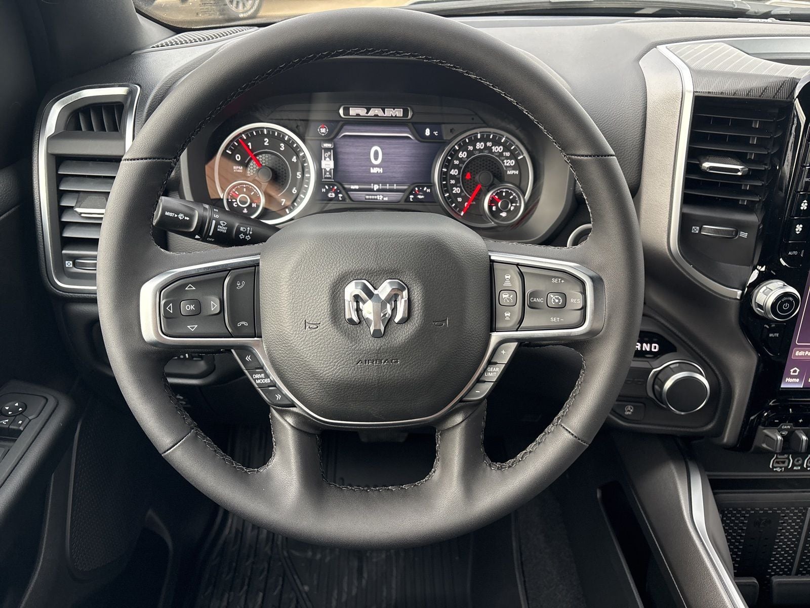 2026 RAM Ram 1500 RAM 1500 LONE STAR CREW CAB 4X2 5'7' BOX