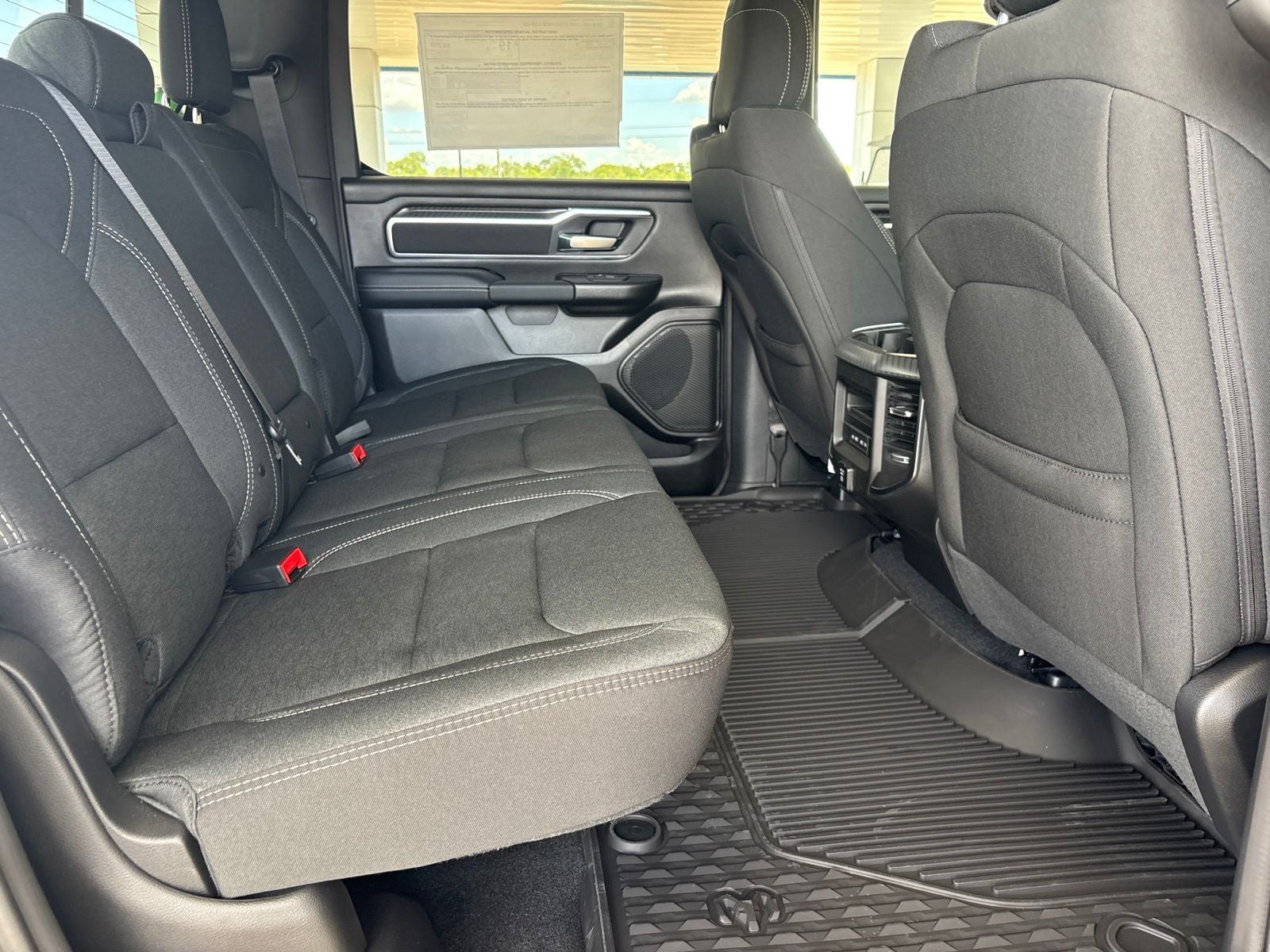 2027 RAM Ram 1500 RAM 1500 LONE STAR CREW CAB 4X2 5'7' BOX