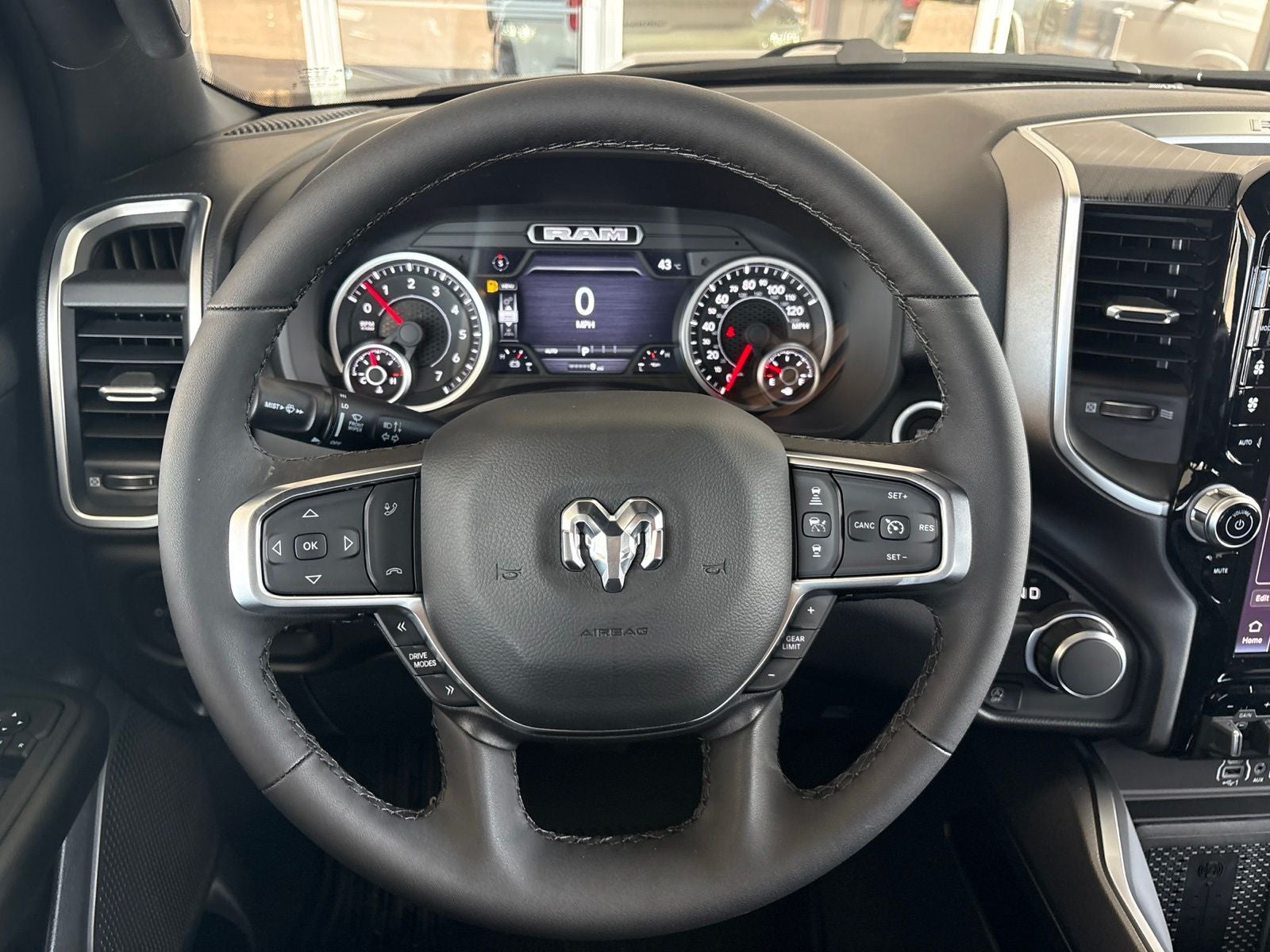 2027 RAM Ram 1500 RAM 1500 LONE STAR CREW CAB 4X2 5'7' BOX