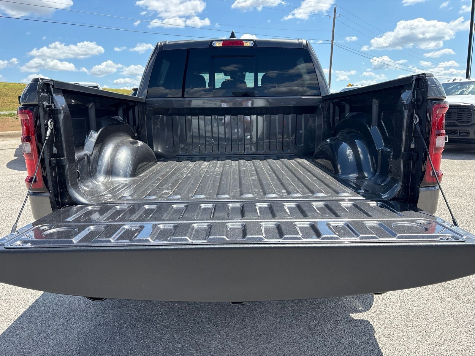 2027 RAM Ram 1500 RAM 1500 LONE STAR CREW CAB 4X2 5'7' BOX