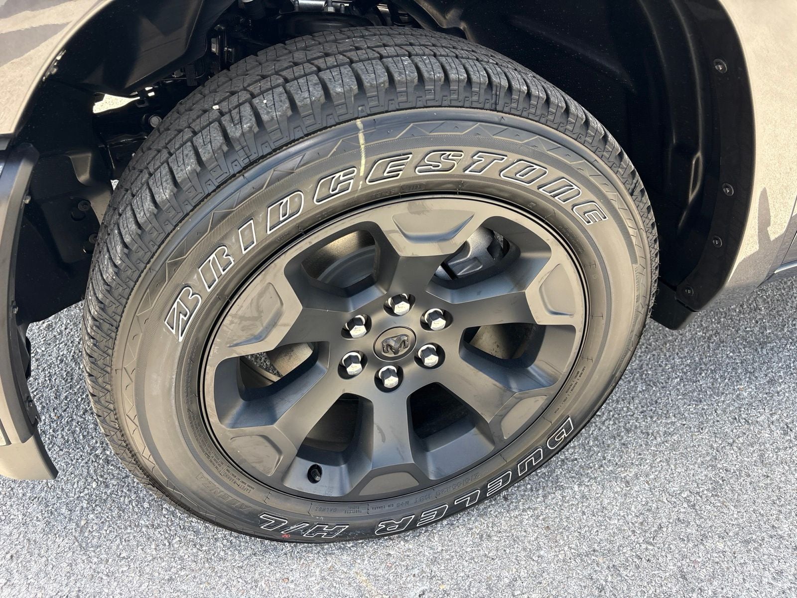 2027 RAM Ram 1500 RAM 1500 LONE STAR CREW CAB 4X2 5'7' BOX