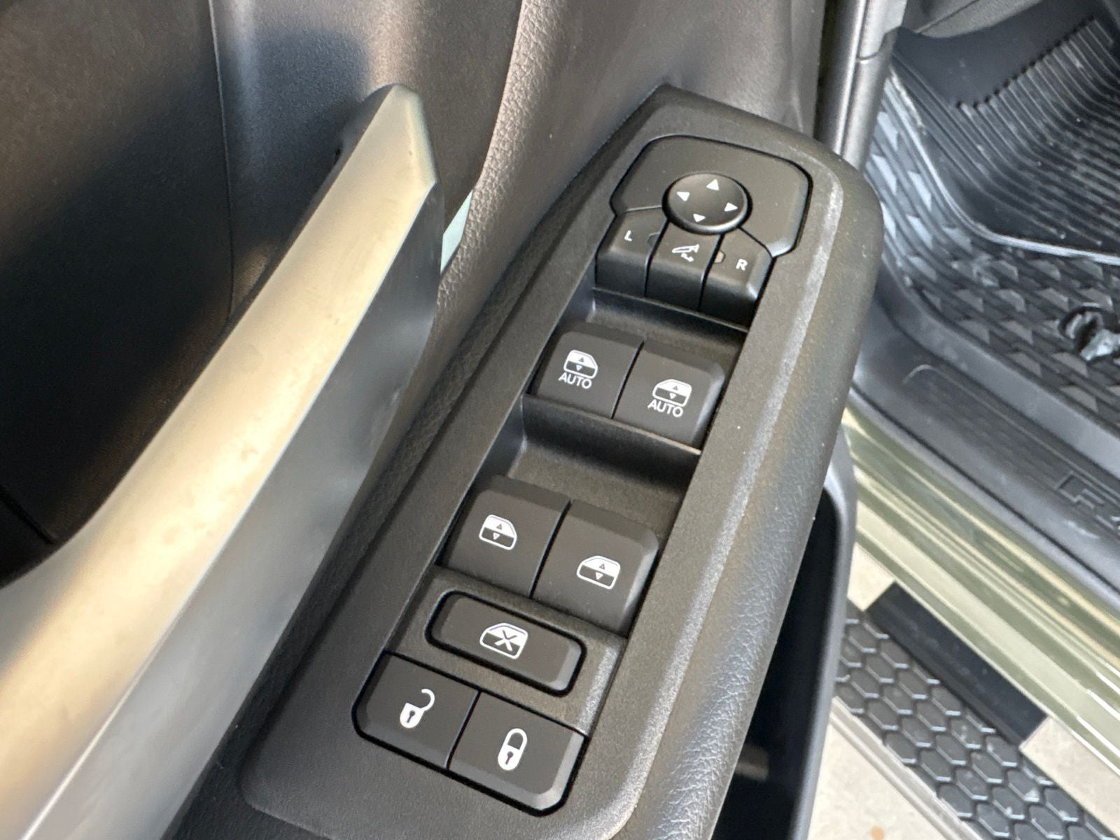 2026 RAM Ram 1500 RAM 1500 LONE STAR CREW CAB 4X2 5'7' BOX