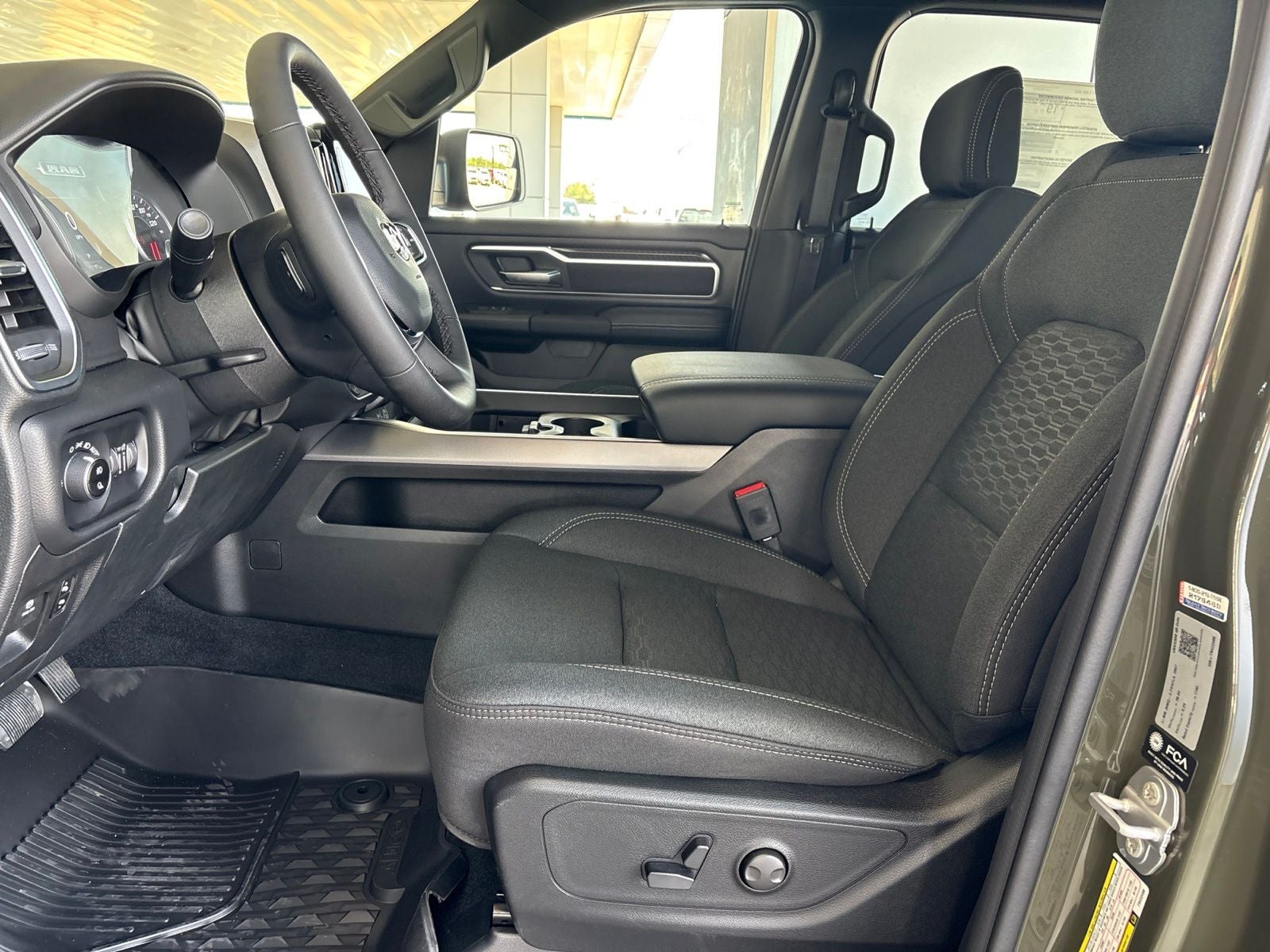 2026 RAM Ram 1500 RAM 1500 LONE STAR CREW CAB 4X2 5'7' BOX