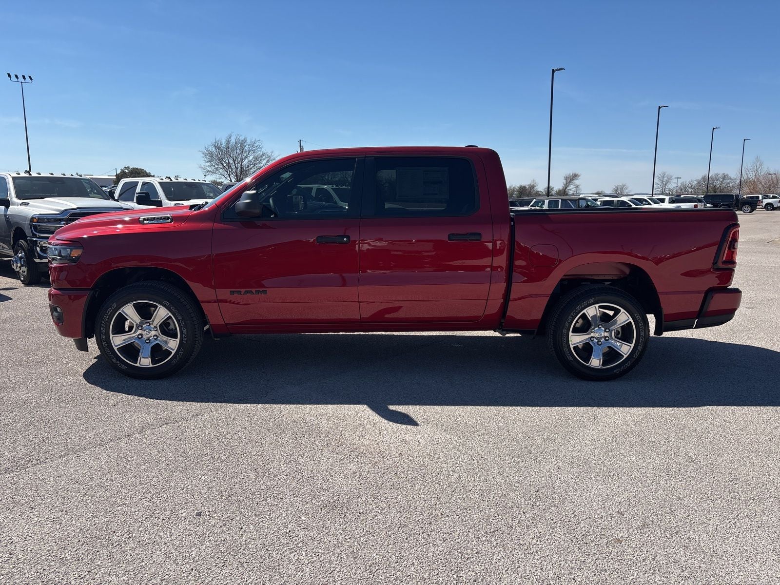 2026 RAM Ram 1500 RAM 1500 EXPRESS CREW CAB 4X2 5'7' BOX