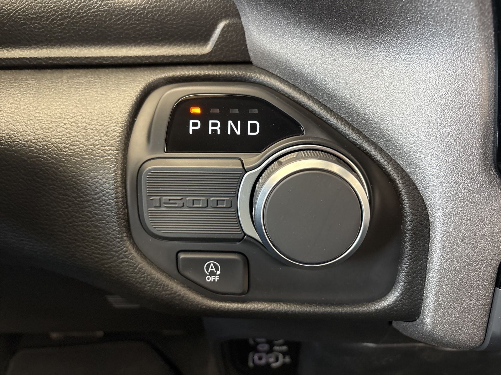 2026 RAM Ram 1500 RAM 1500 EXPRESS CREW CAB 4X2 5'7' BOX