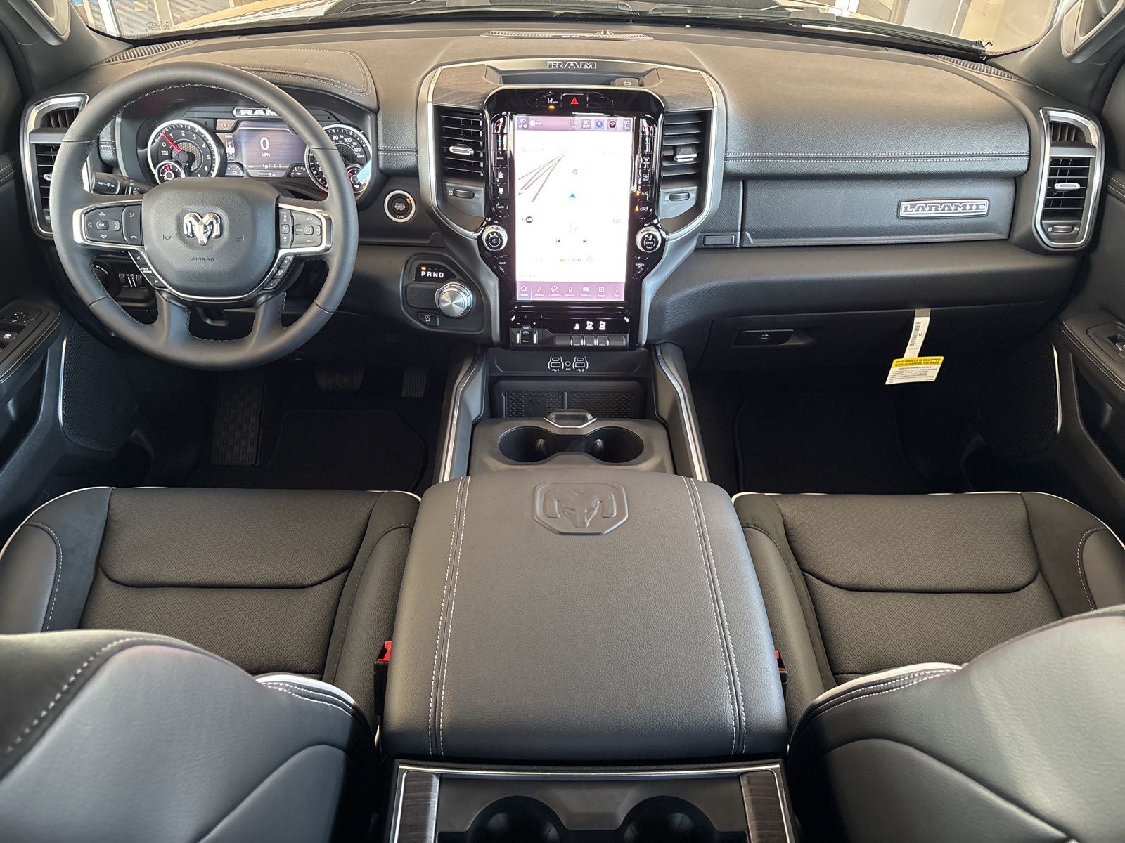 2026 RAM Ram 1500 RAM 1500 LARAMIE CREW CAB 4X2 5'7' BOX
