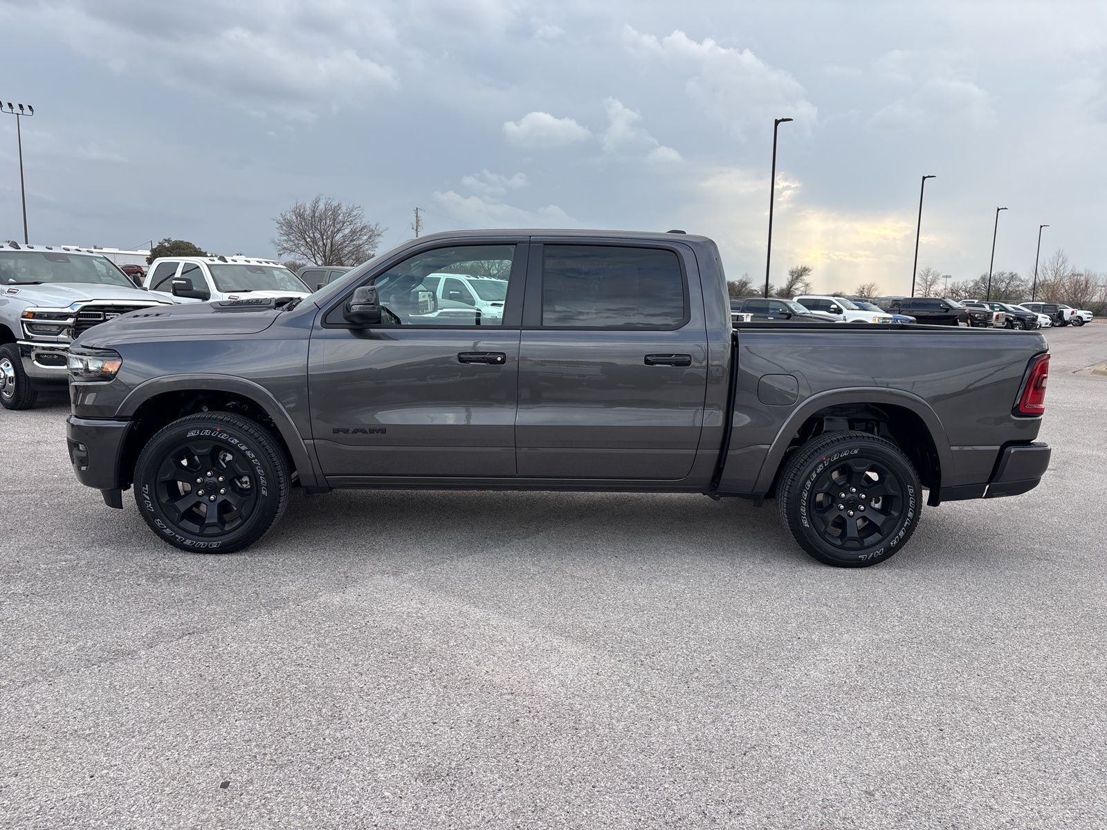 2026 RAM Ram 1500 RAM 1500 LONE STAR CREW CAB 4X4 5'7' BOX