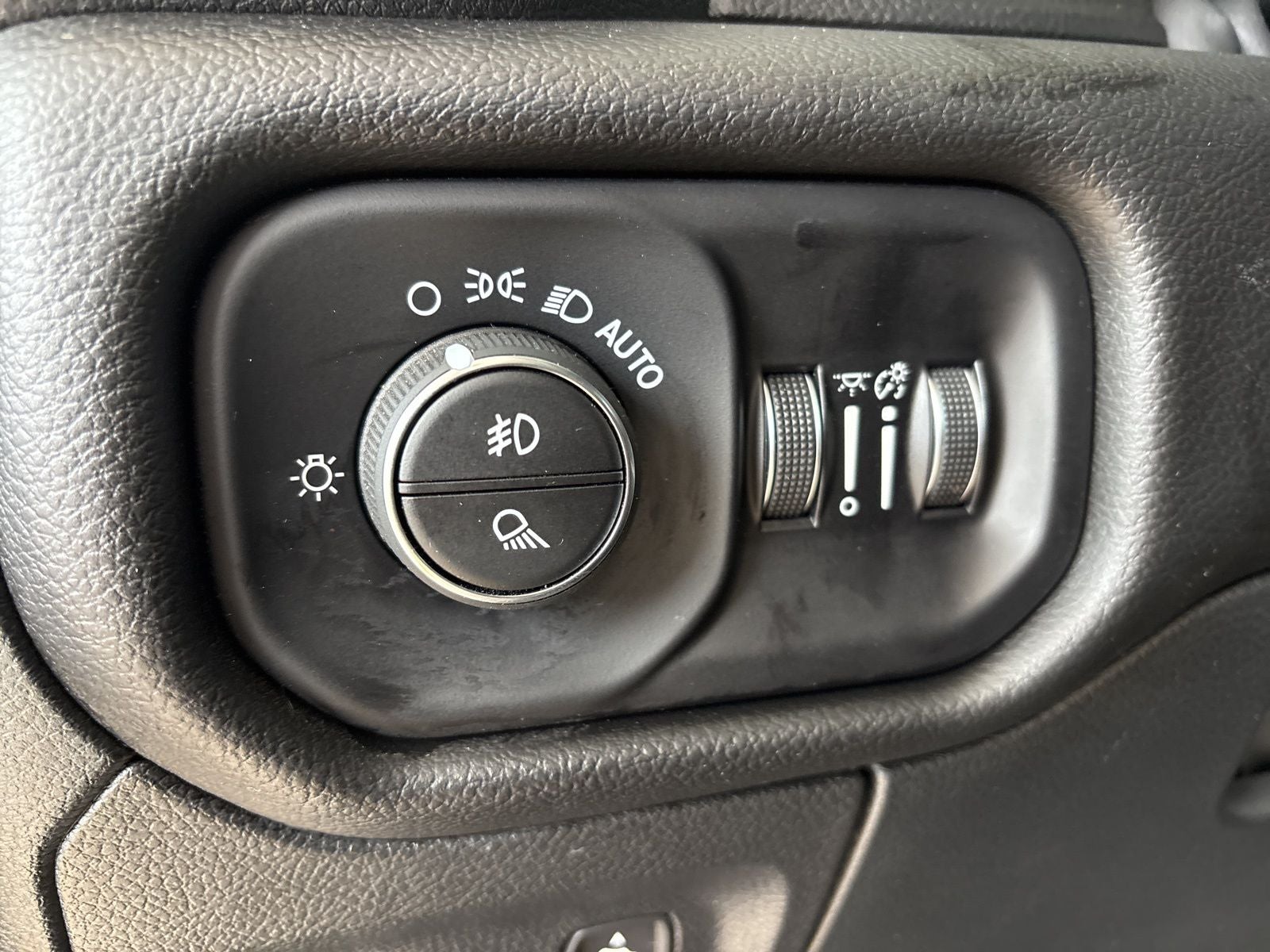 2025 RAM Ram 1500 Lone Star Crew Cab 4x4 5'7' Box