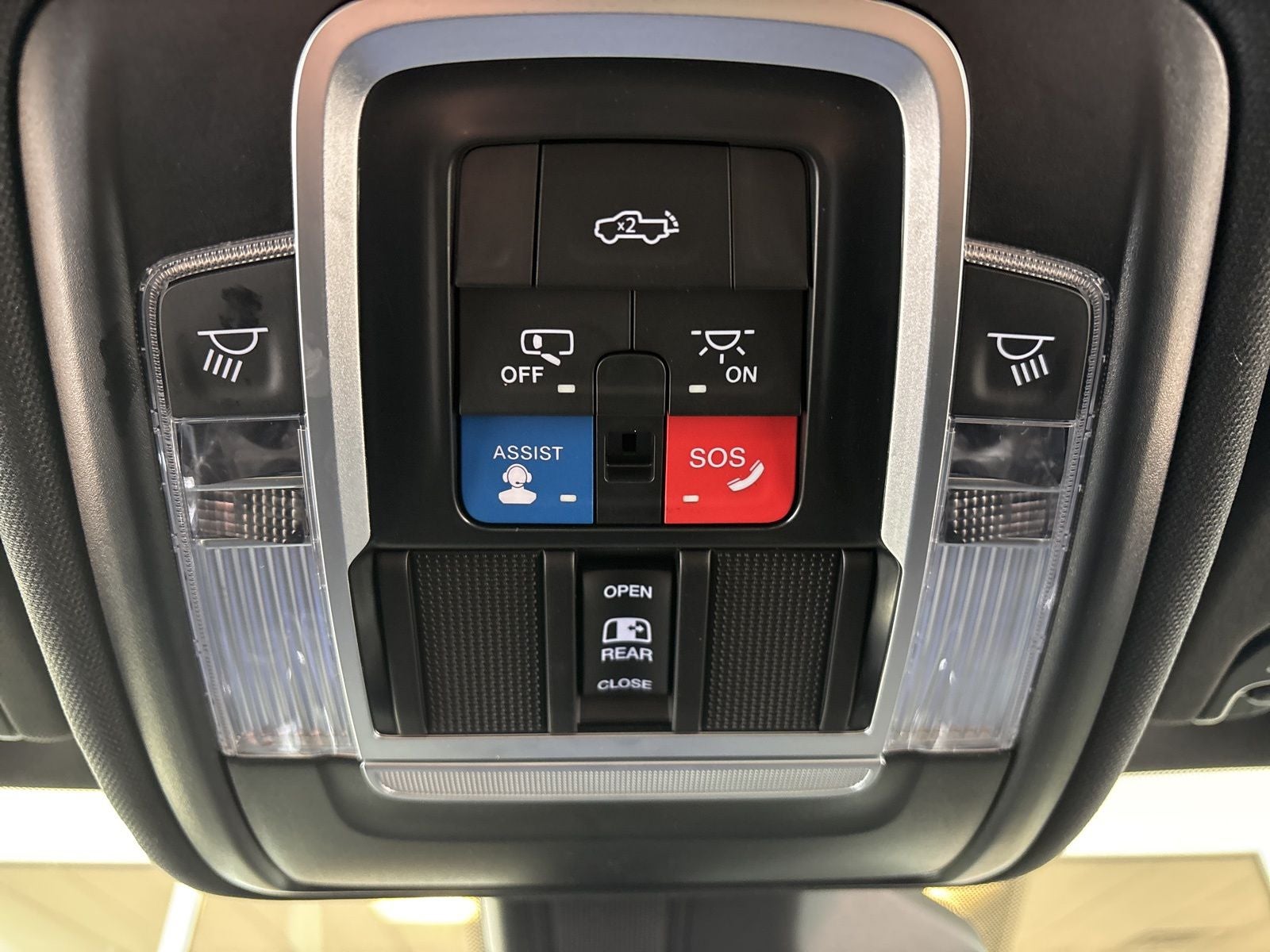 2025 RAM Ram 1500 Lone Star Crew Cab 4x4 5'7' Box
